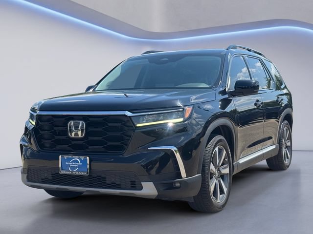 Used 2023 Honda Pilot Touring image 7