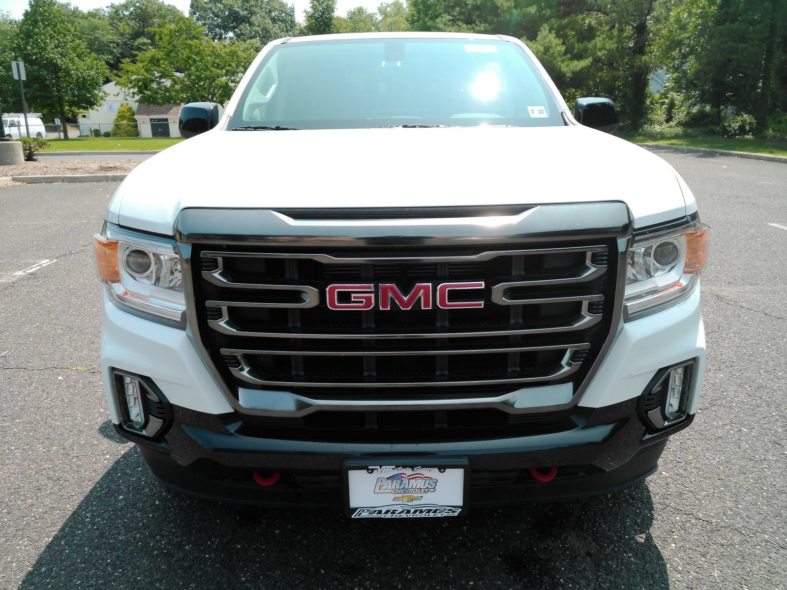 Certified 2022 GMC Canyon AT4 w/ Trailering Package AWD/4WD image 3