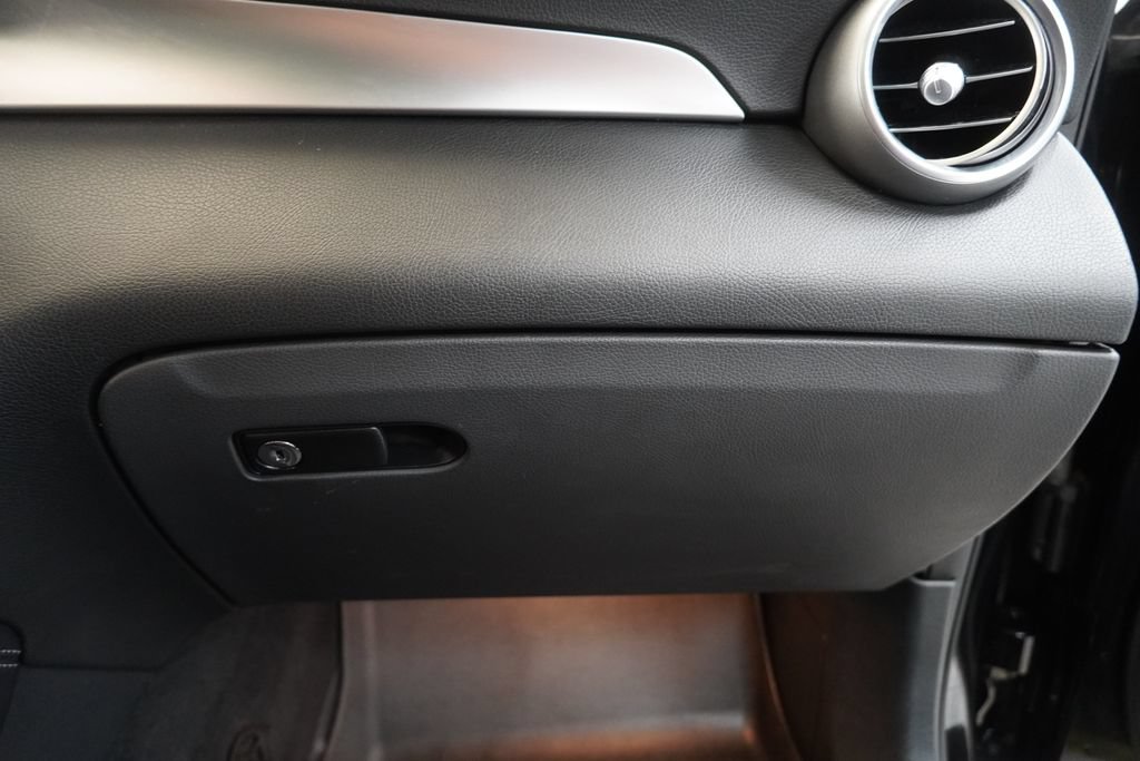 Used 2016 Mercedes-Benz GLC 300 4MATIC image 39