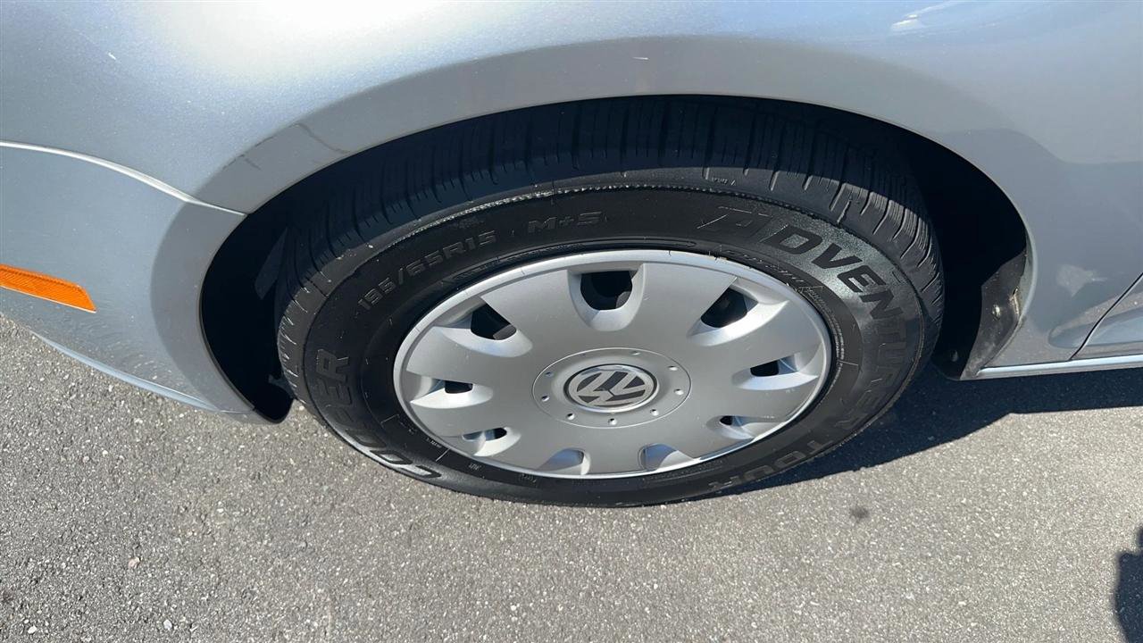 Used 2005 Volkswagen Jetta Value Edition FWD image 20