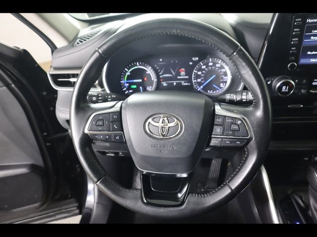Used 2021 Toyota Highlander XLE image 20