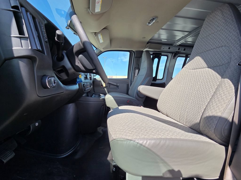 Used 2024 Chevrolet Express 3500 w/ Driver Convenience Package RWD image 22