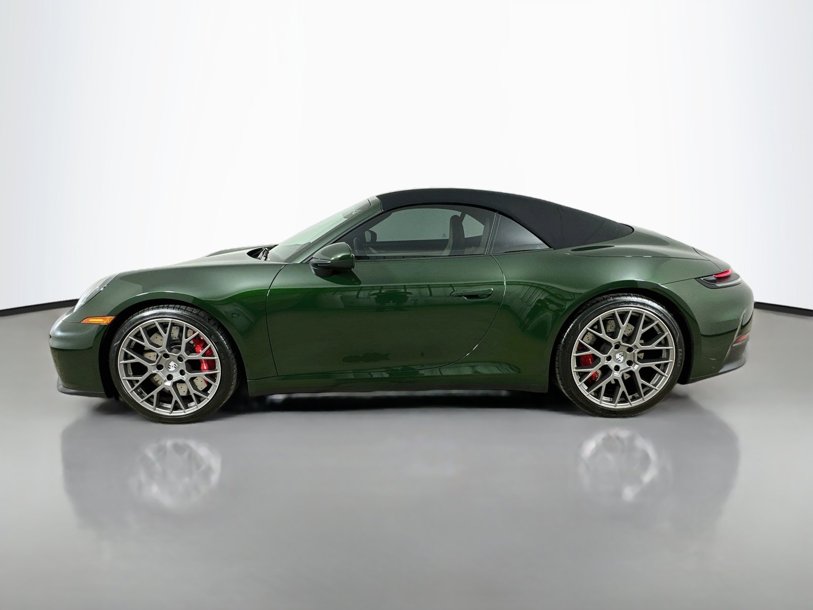 Used 2026 Porsche 911 Carrera 4S AWD/4WD image 8
