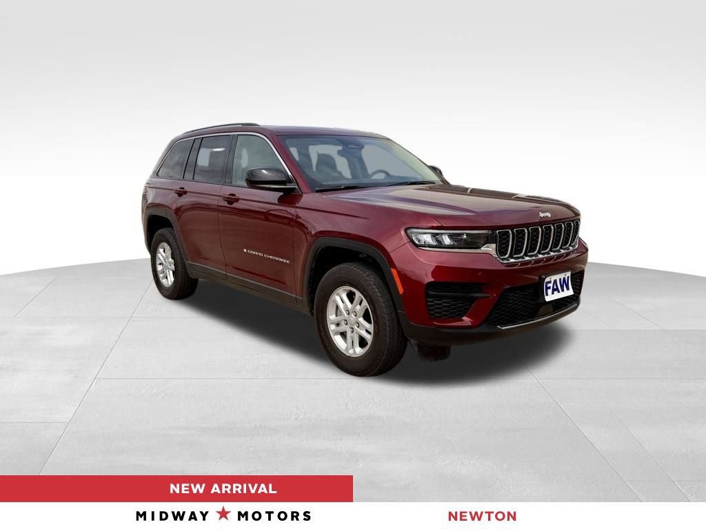 Used 2024 Jeep Grand Cherokee Laredo w/ Luxury Tech Group I