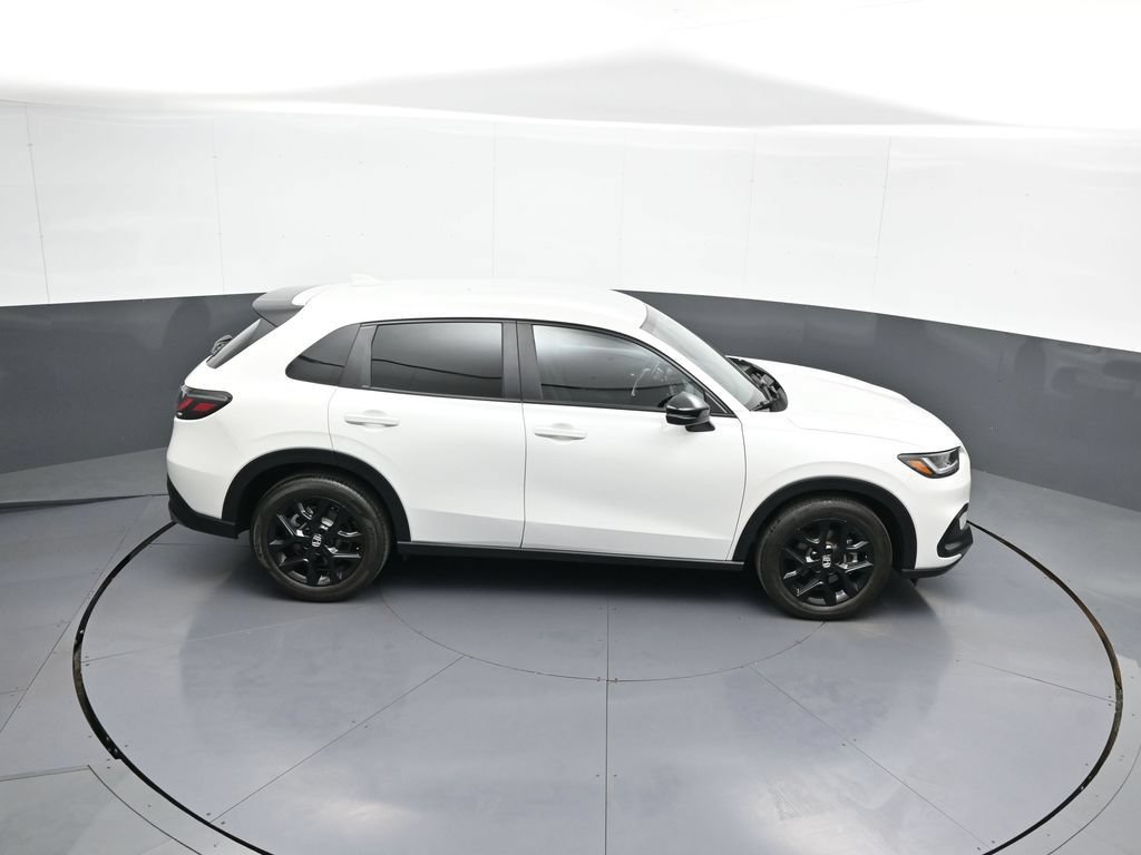 Certified 2025 Honda HR-V Sport image 35
