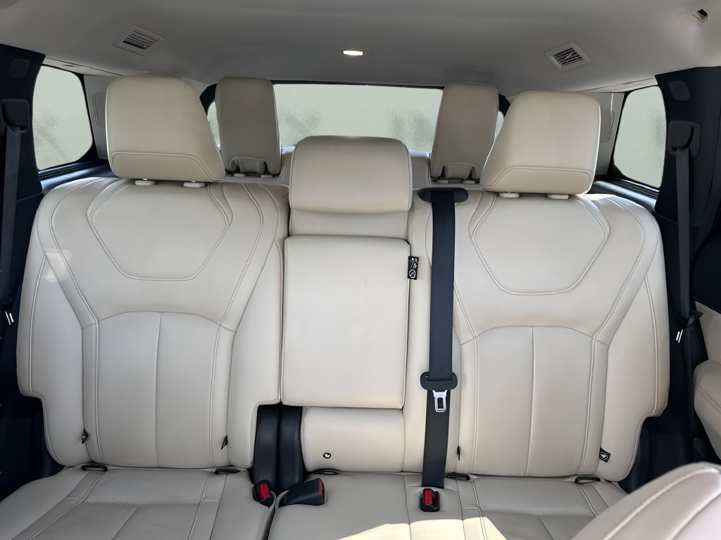 Used 2023 INFINITI QX60 Luxe AWD/4WD image 11