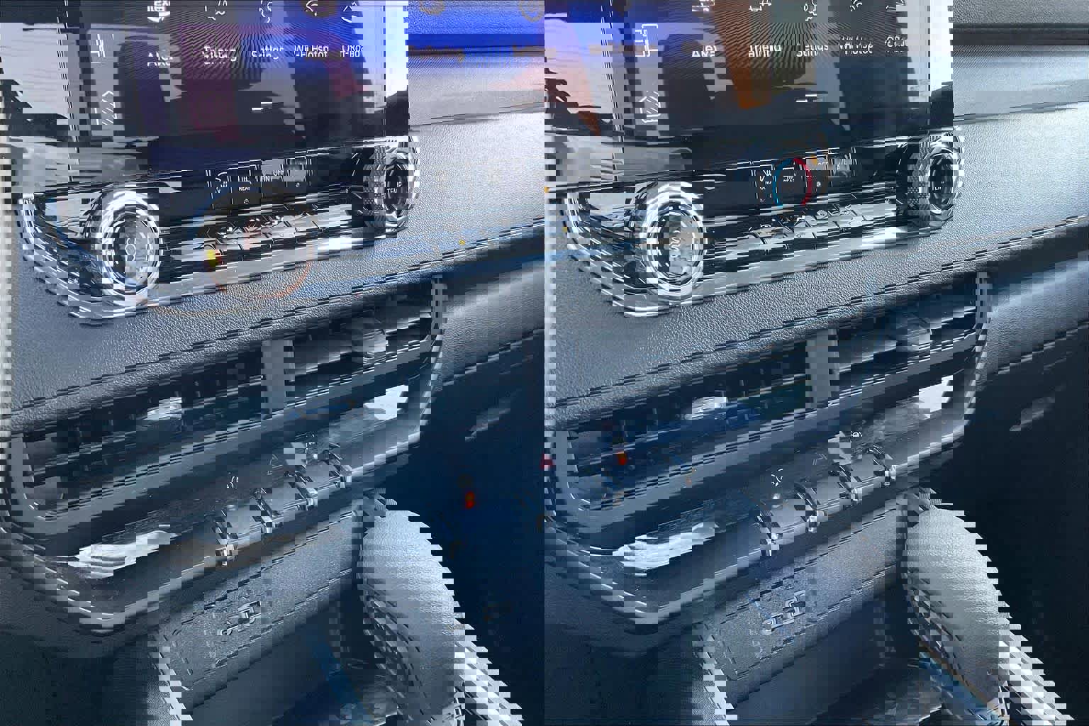 Certified 2024 Chevrolet Colorado Trail Boss w/ Advanced Trailering Package image 33