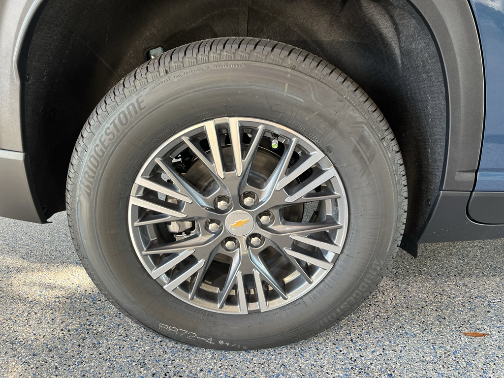 New 2026 Chevrolet Traverse LT FWD image 34