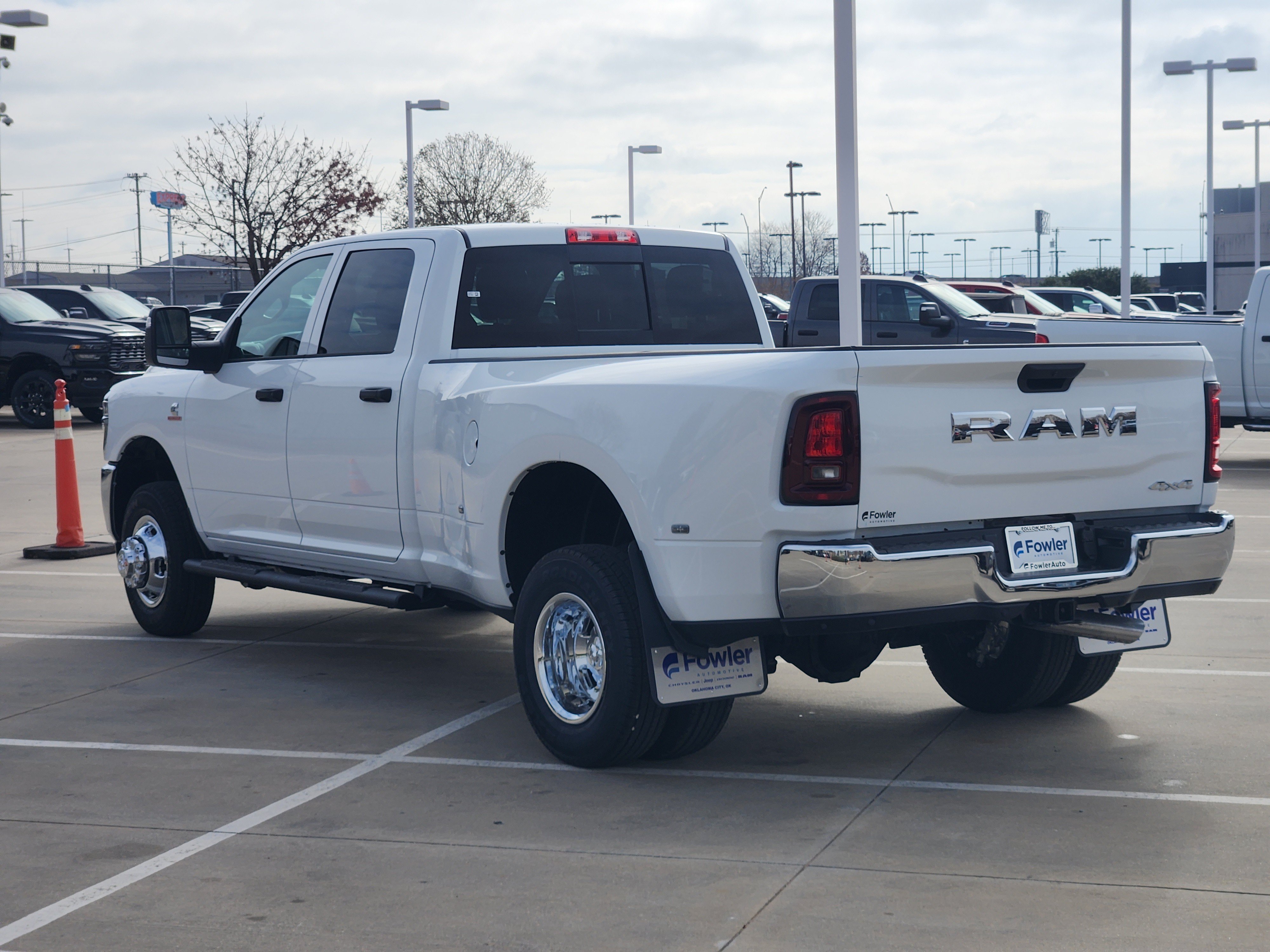 New 2026 RAM 3500 Tradesman AWD/4WD image 4