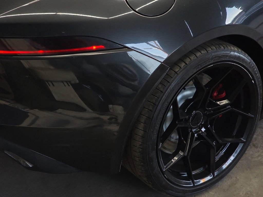 Used 2015 Jaguar F-TYPE S image 30