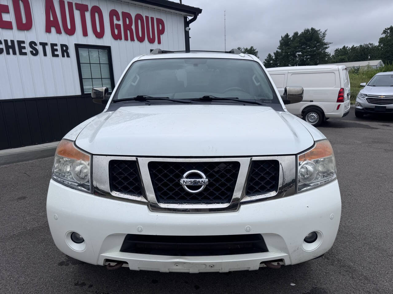 Used 2014 Nissan Armada Platinum w/ Platinum Reserve Package AWD/4WD image 3