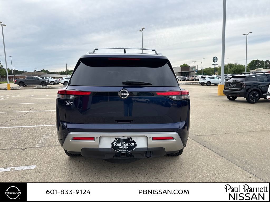 Used 2022 Nissan Pathfinder SL w/ SL Premium Package image 11