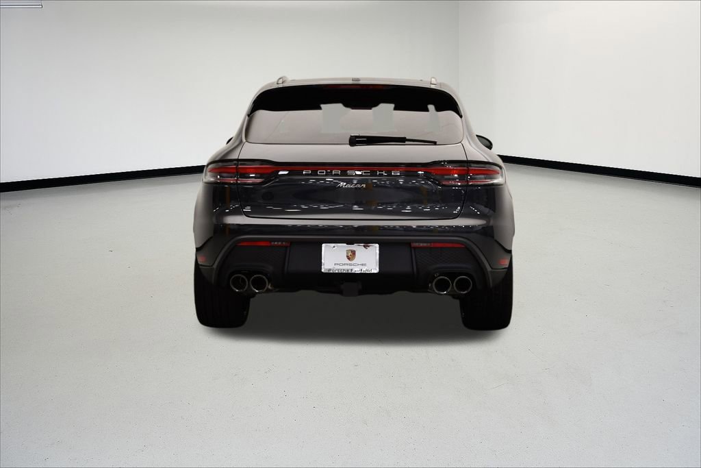 Used 2025 Porsche Macan image 4