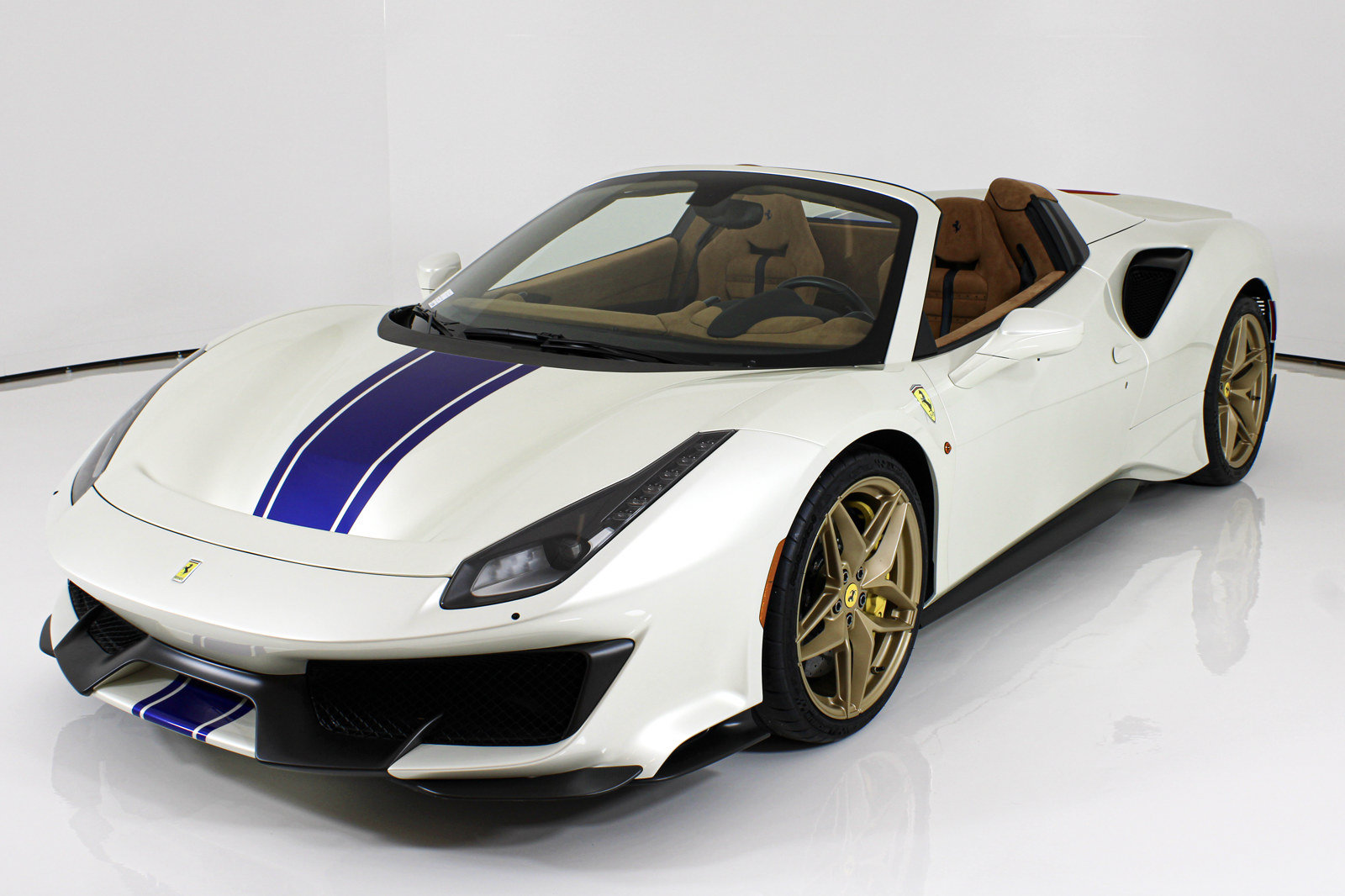 Certified 2020 Ferrari 488 Pista Spider RWD image 43