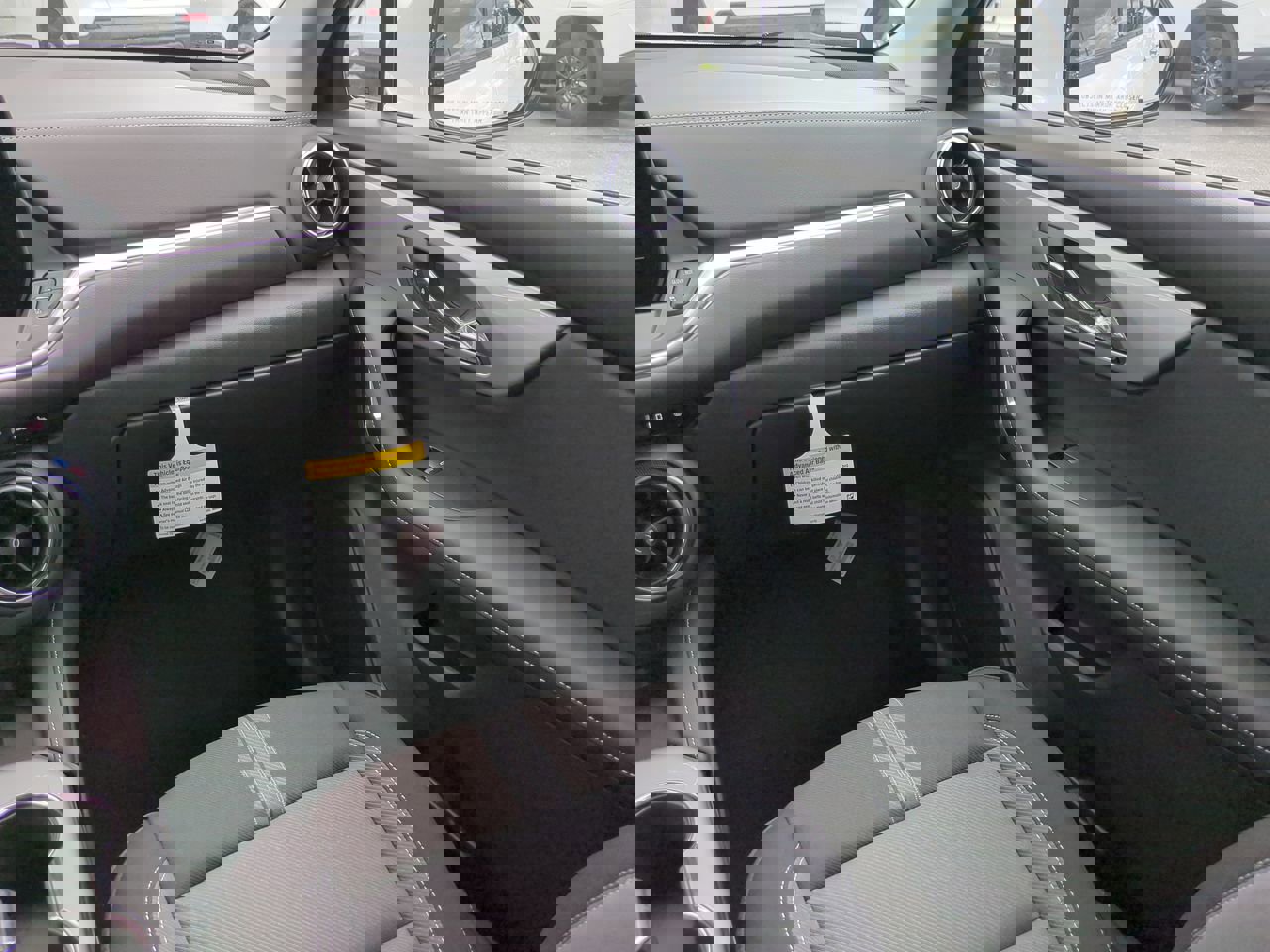 New 2025 Chevrolet Blazer LT w/ Convenience Package image 16