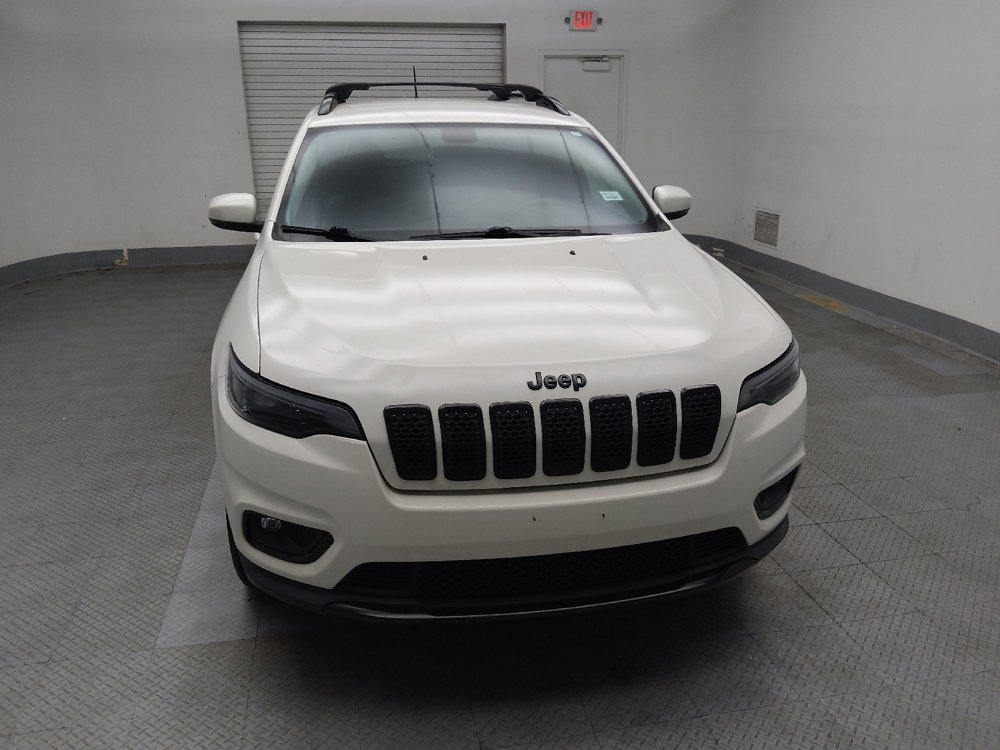 Used 2019 Jeep Cherokee Latitude Plus AWD/4WD image 14