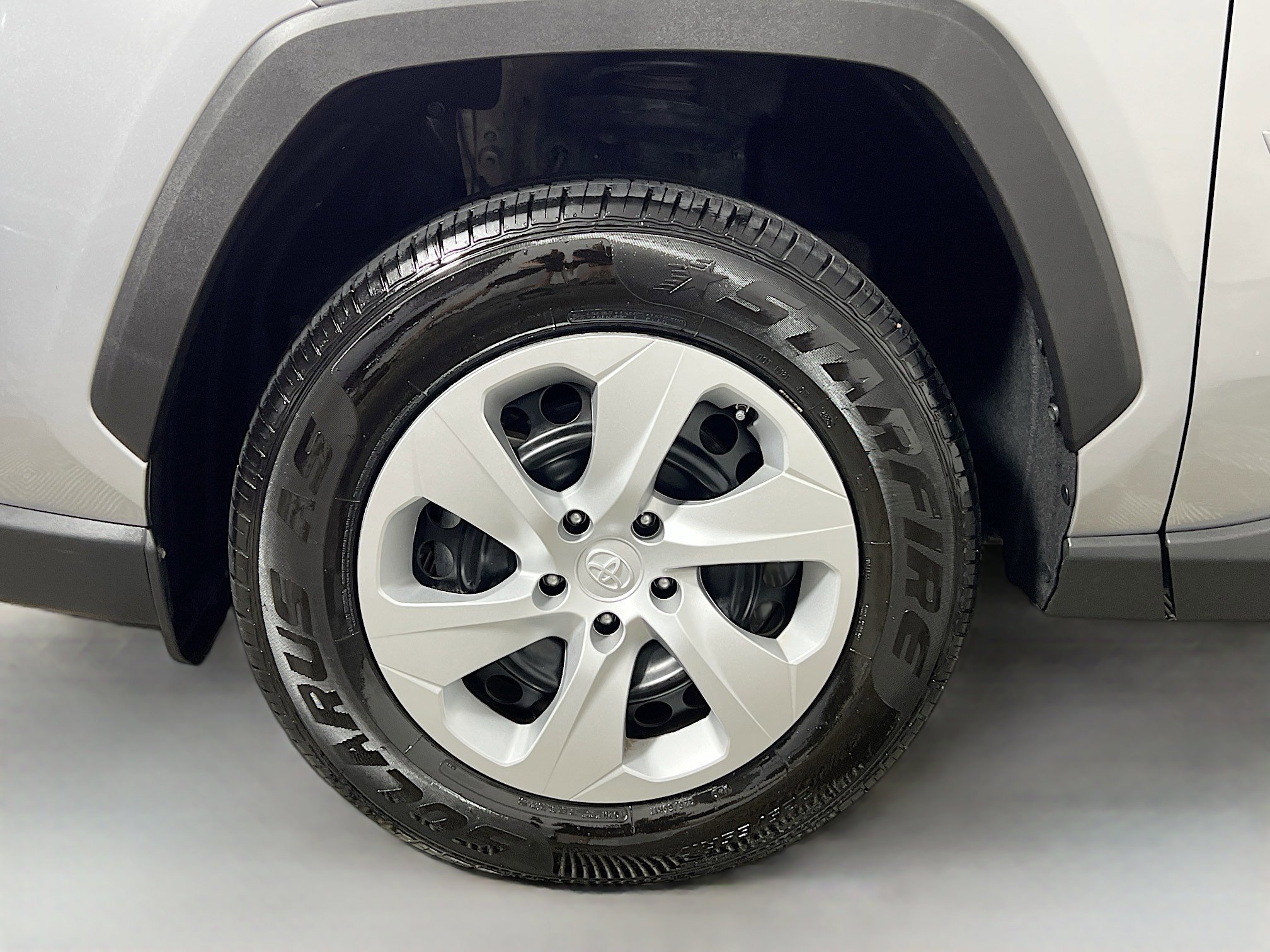 Used 2023 Toyota RAV4 LE image 14