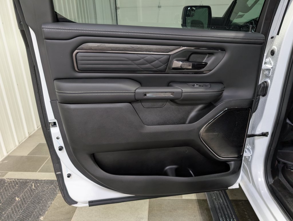 Used 2026 RAM 1500 Limited AWD/4WD image 10