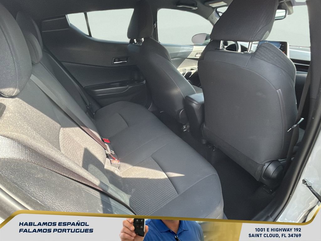 Used 2019 Toyota C-HR LE image 28