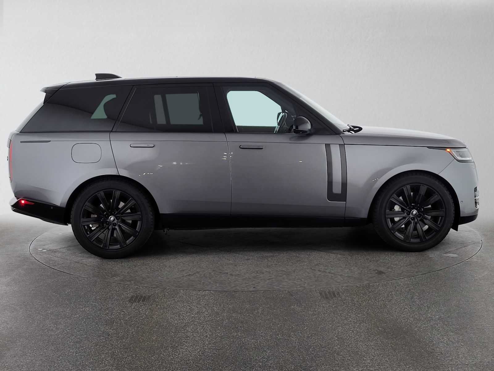 Used 2023 Land Rover Range Rover SE AWD/4WD image 6