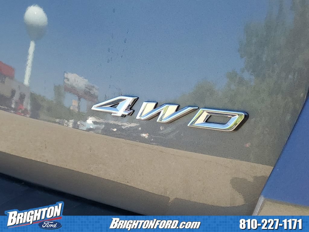 Used 2023 Ford Explorer XLT w/ Equipment Group 202A AWD/4WD image 6