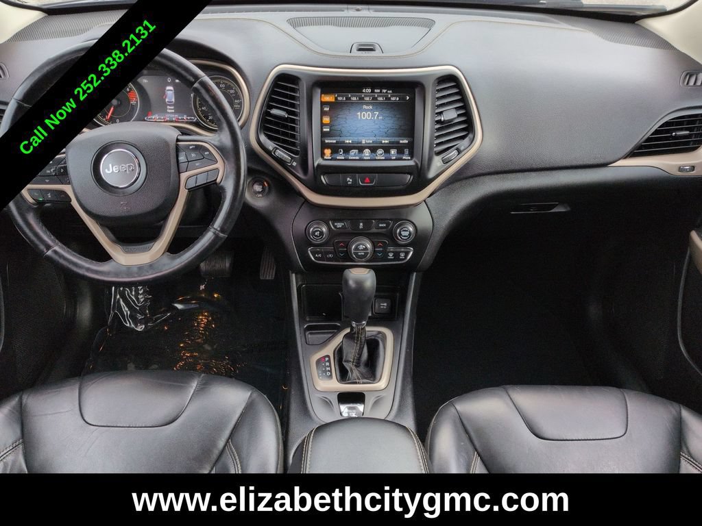 Used 2018 Jeep Cherokee Limited FWD image 17