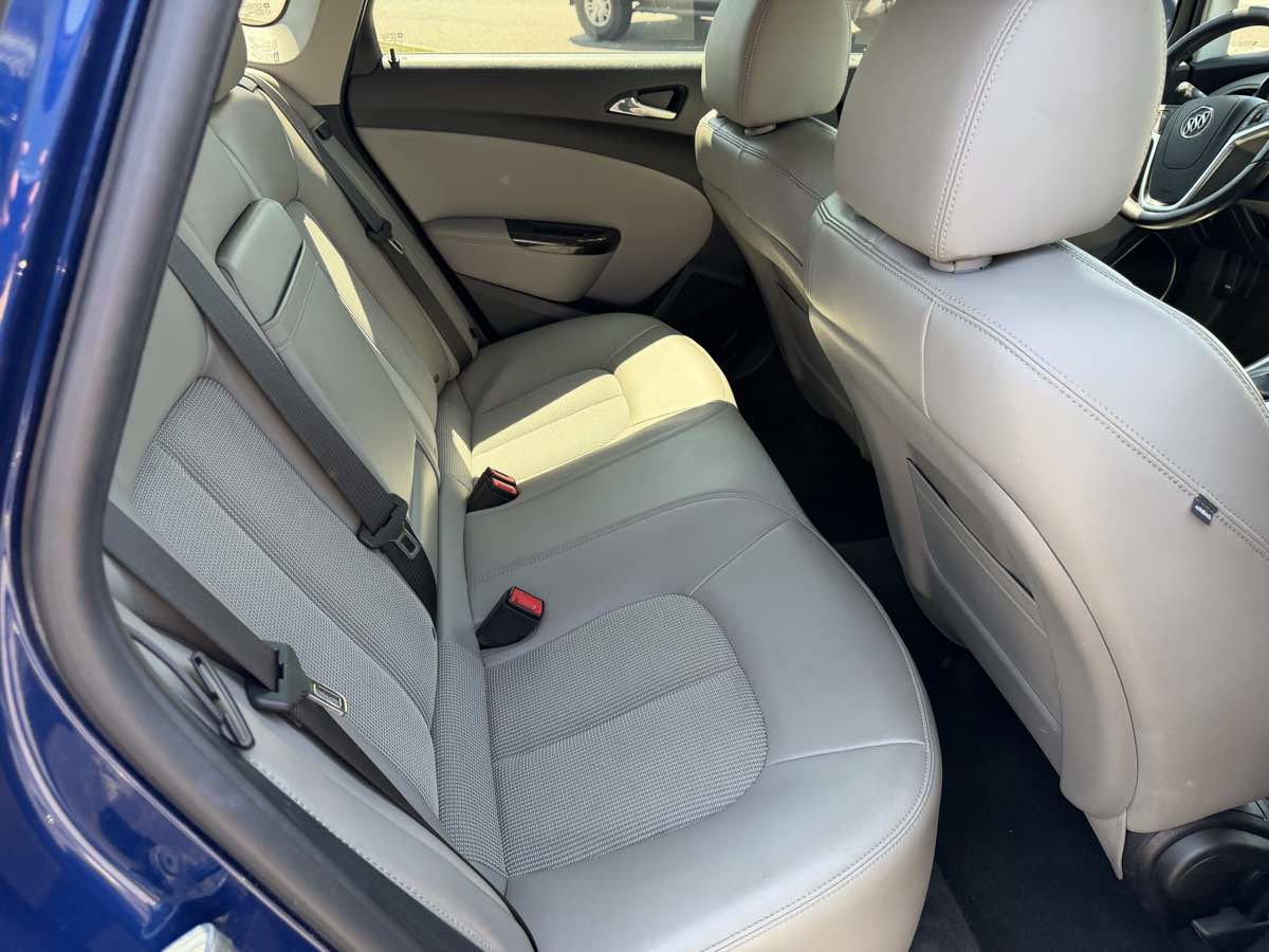 Used 2014 Buick Verano FWD image 15