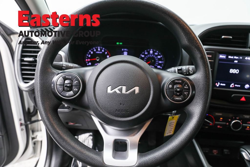 Used 2022 Kia Soul LX w/ Technology Package image 10