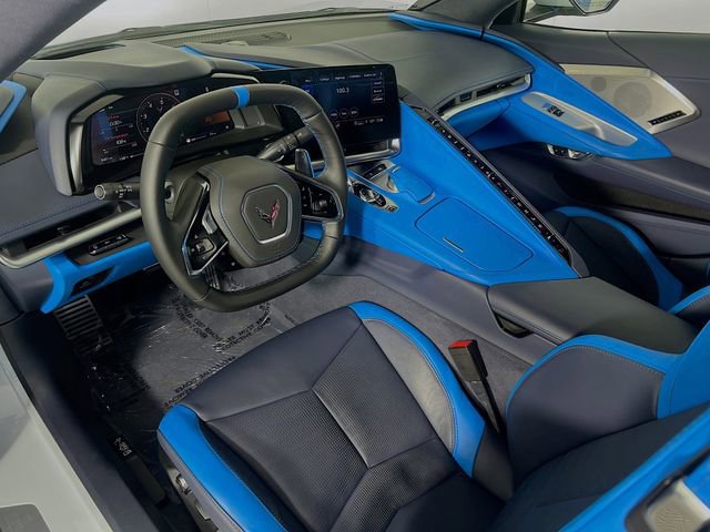 Used 2022 Chevrolet Corvette Stingray Premium Cpe w/ Z51 Performance Package RWD image 11