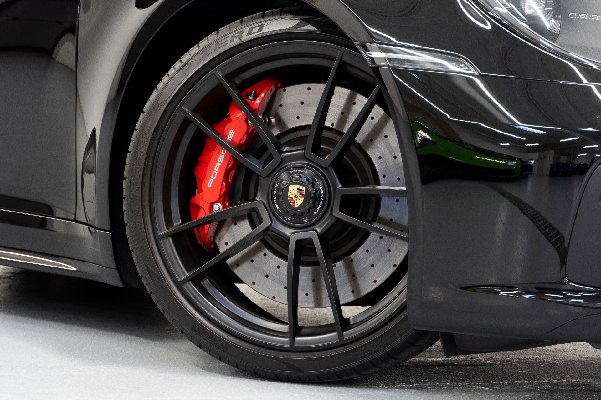 Used 2024 Porsche 911 Carrera 4 GTS image 3