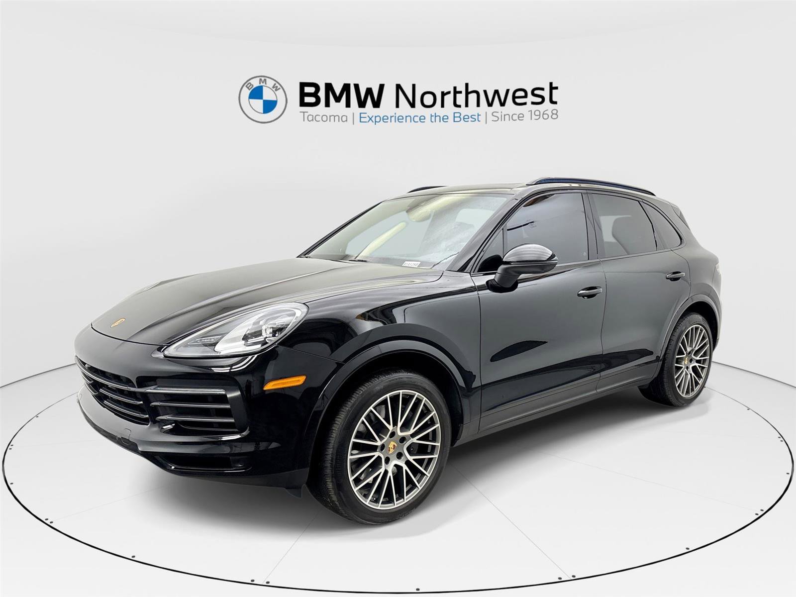 Used 2023 Porsche Cayenne image 1