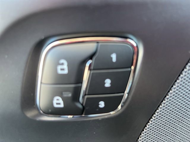 New 2025 Lincoln Nautilus Premier w/ Equipment Group 102A image 10