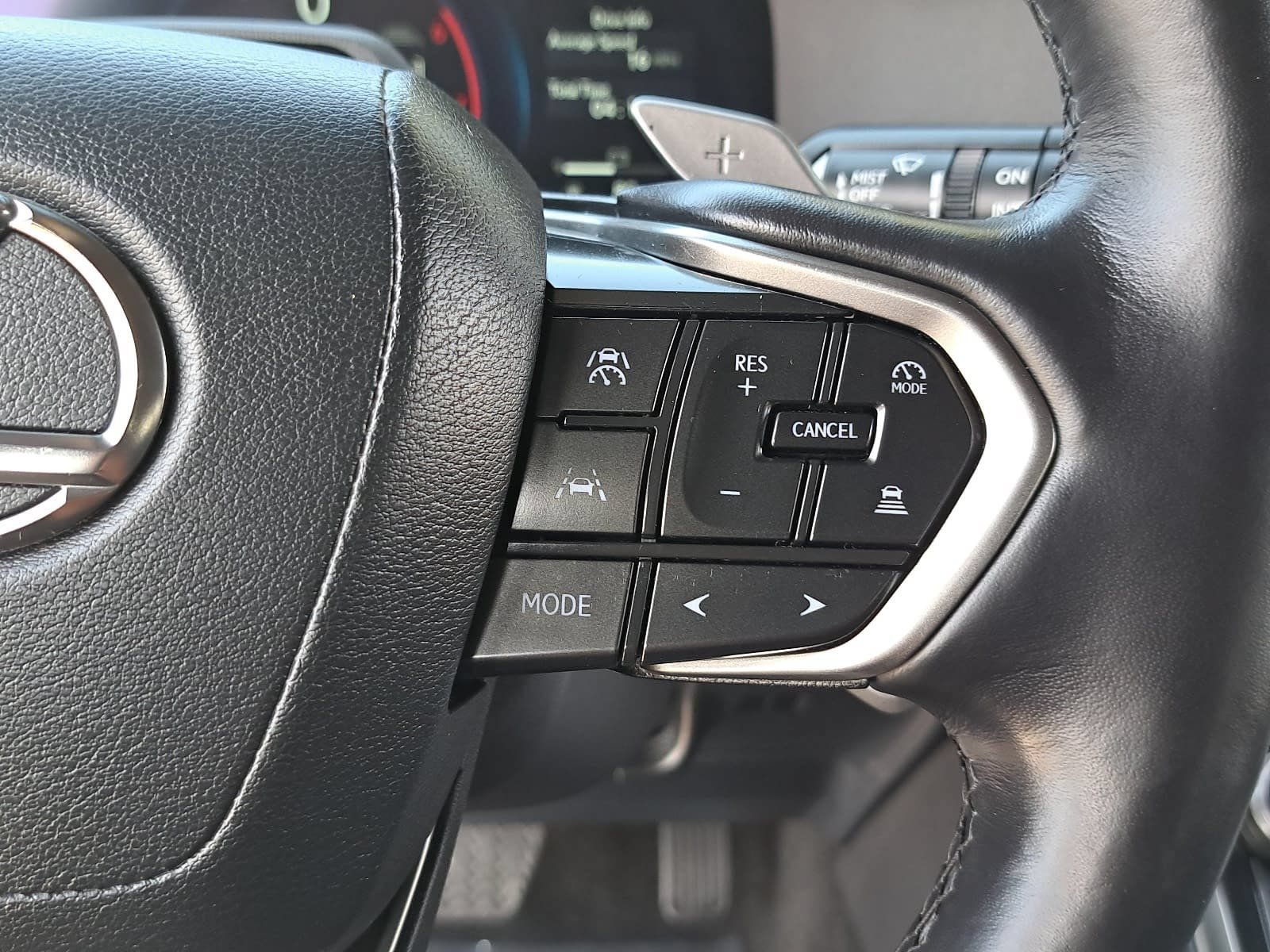 Used 2024 Lexus GX 550 w/ Accessory Package (2T) AWD/4WD image 20