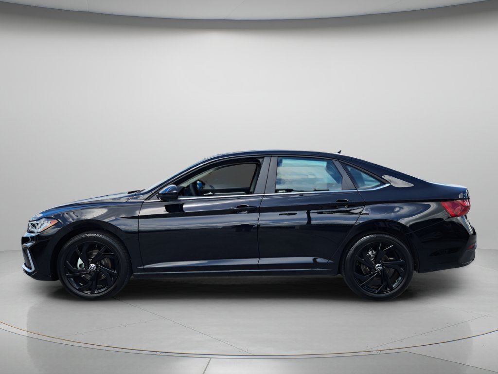 New 2027 Volkswagen Jetta SE FWD image 2