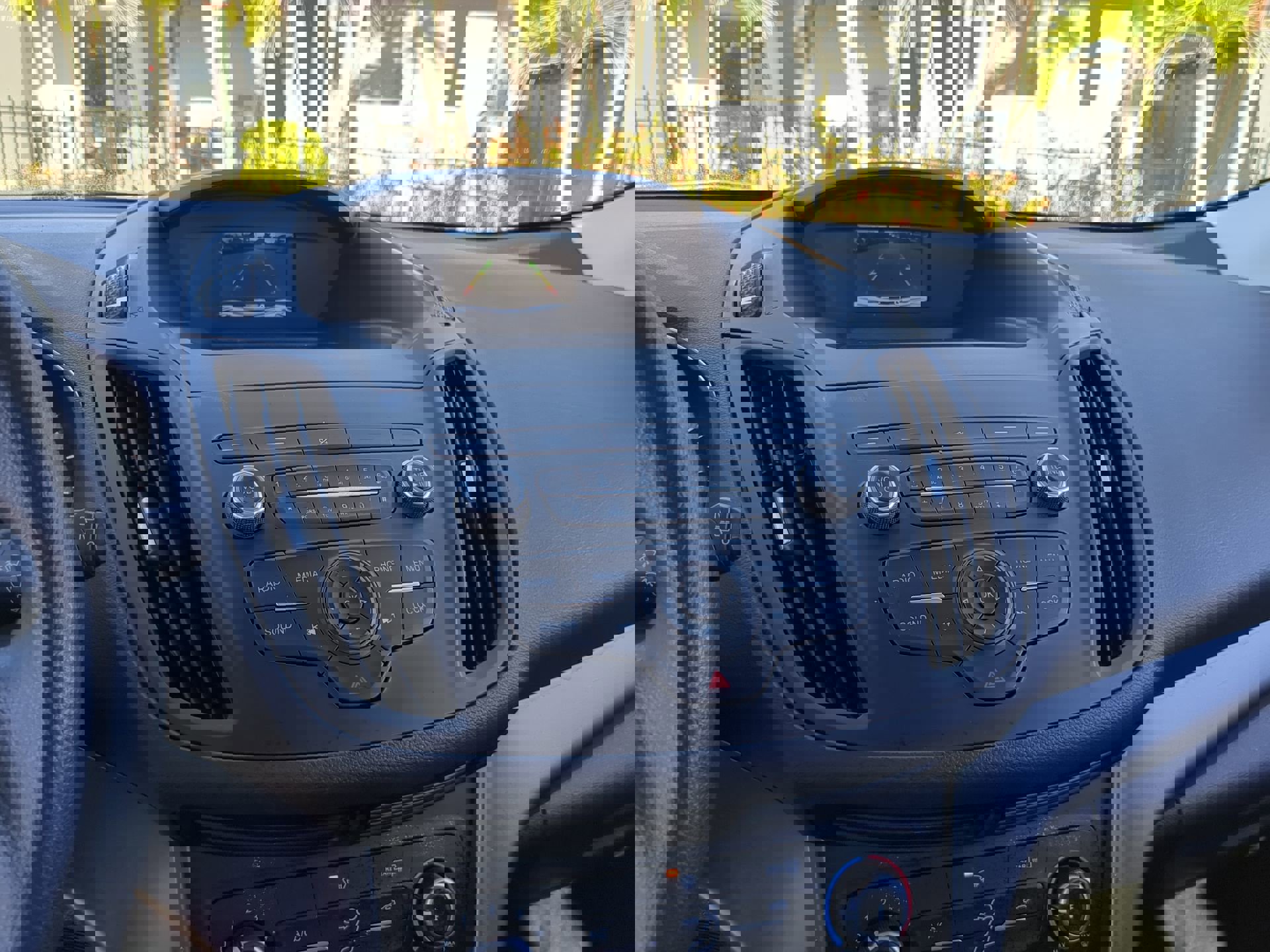 Used 2019 Ford Escape S image 22