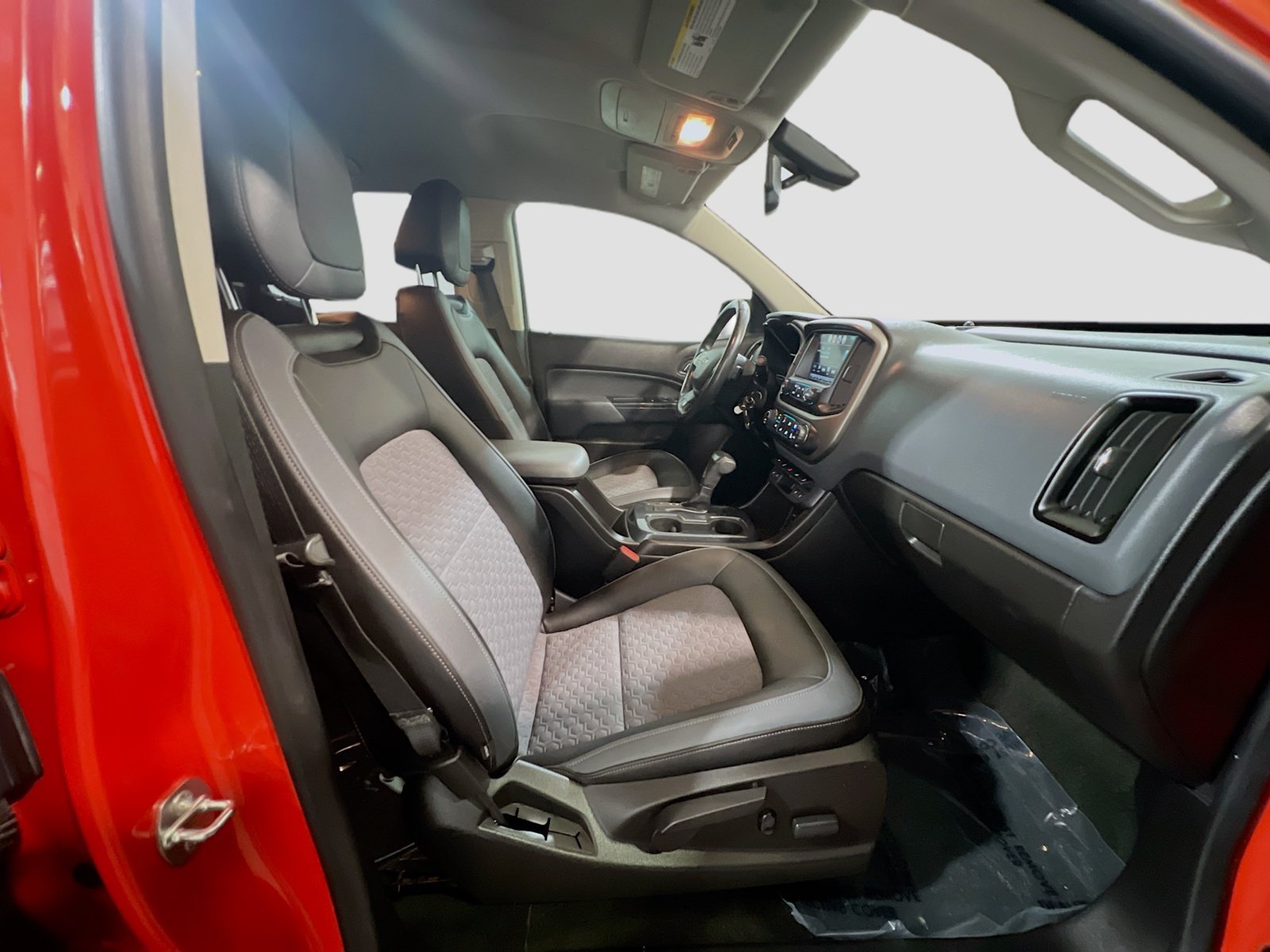 Used 2016 Chevrolet Colorado Z71 AWD/4WD image 19