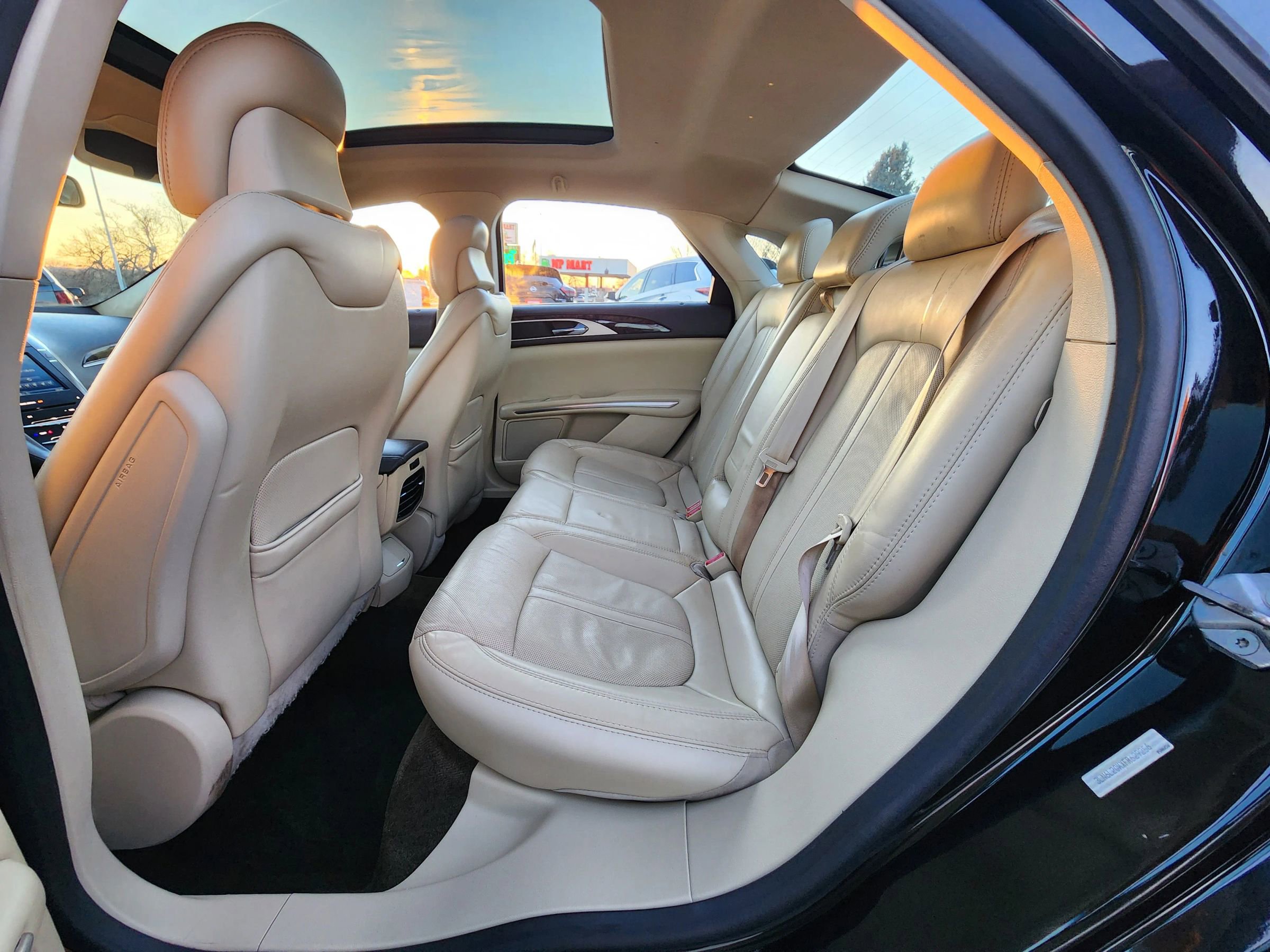 Used 2015 Lincoln MKZ w/ Equipment Group 102A Reserve FWD image 20