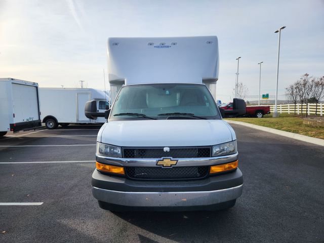 New 2025 Chevrolet Express 4500 w/ Power Convenience Package image 2