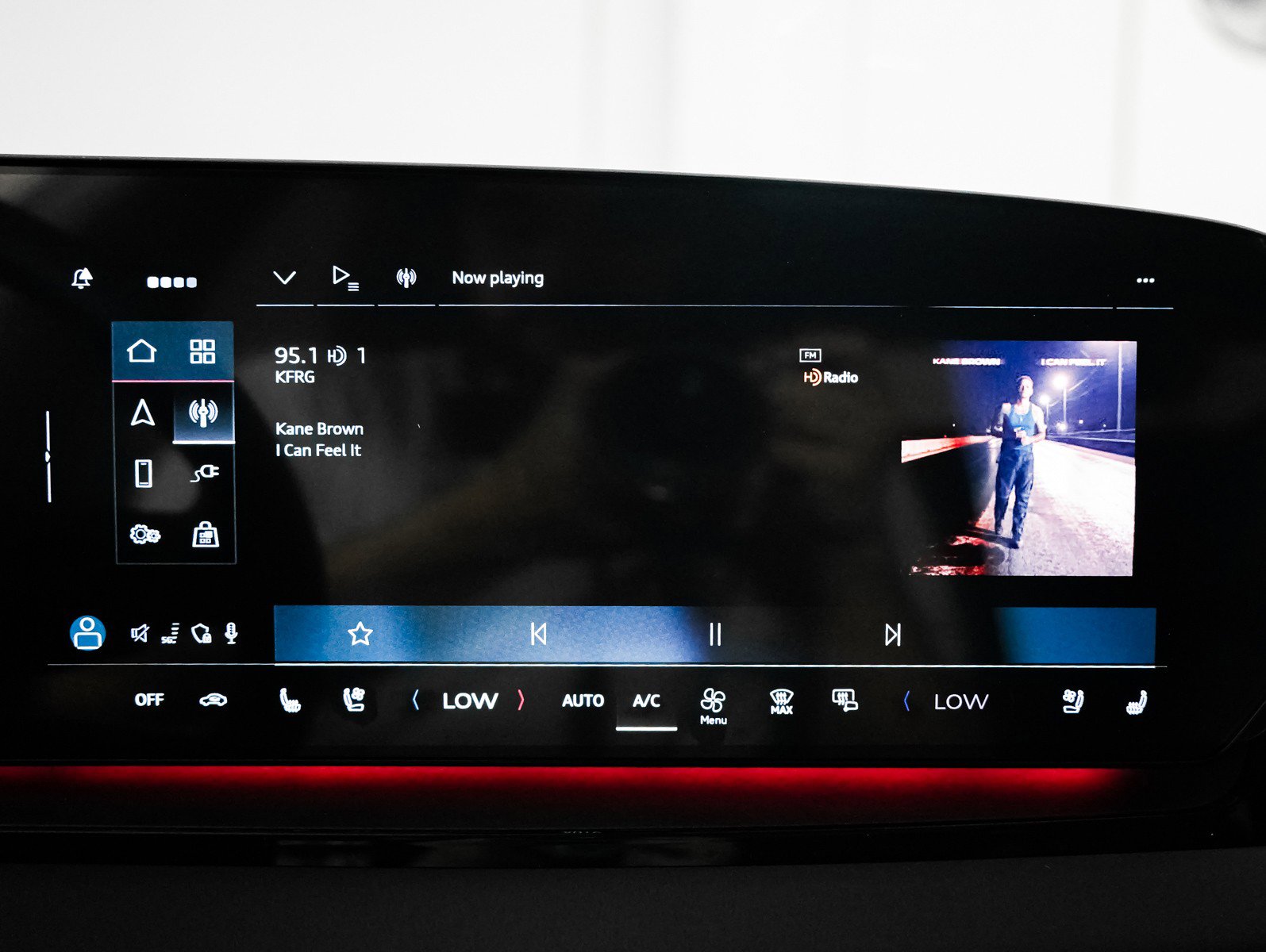 New 2025 Audi Q6 e-tron Premium Plus AWD/4WD image 19
