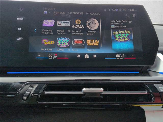 Used 2025 BMW X1 xDrive28i w/ Technology Package image 14