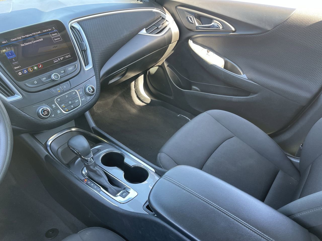 Used 2023 Chevrolet Malibu LT image 17