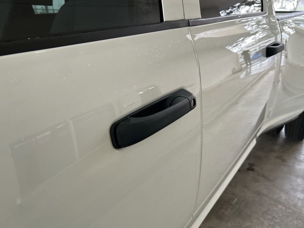 Used 2024 RAM 3500 Tradesman image 15