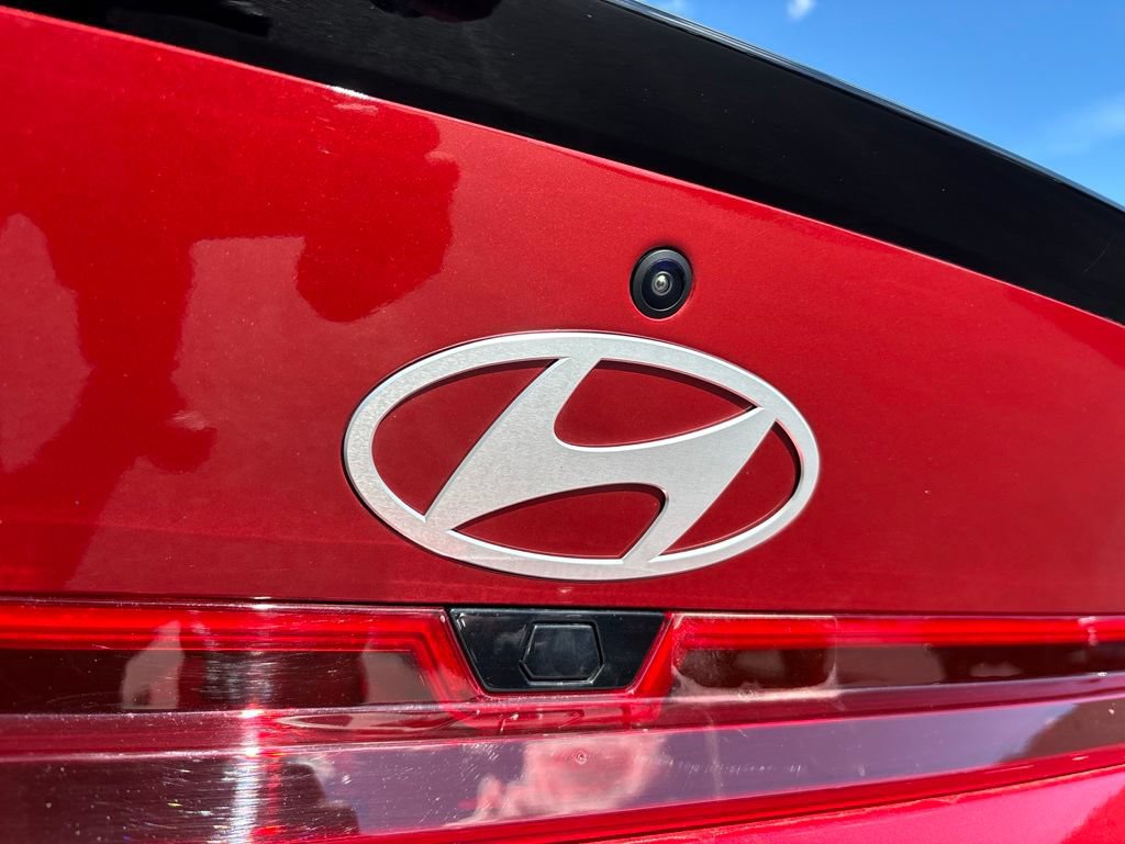 Certified 2025 Hyundai Elantra Sport FWD image 14