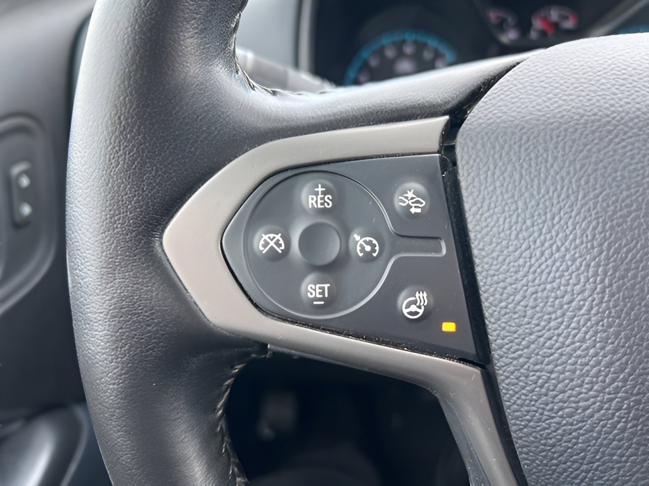 Used 2021 Chevrolet Colorado Z71 w/ LPO, Tonneau and Step Package image 20