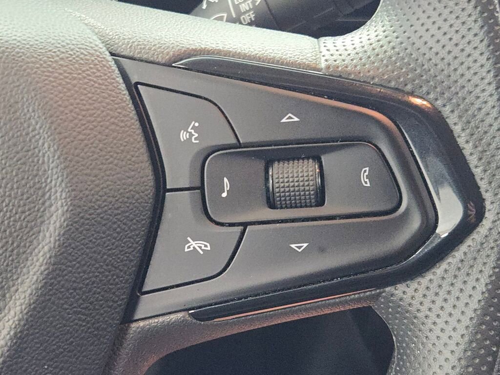 Used 2024 Chevrolet TrailBlazer LT AWD/4WD image 32