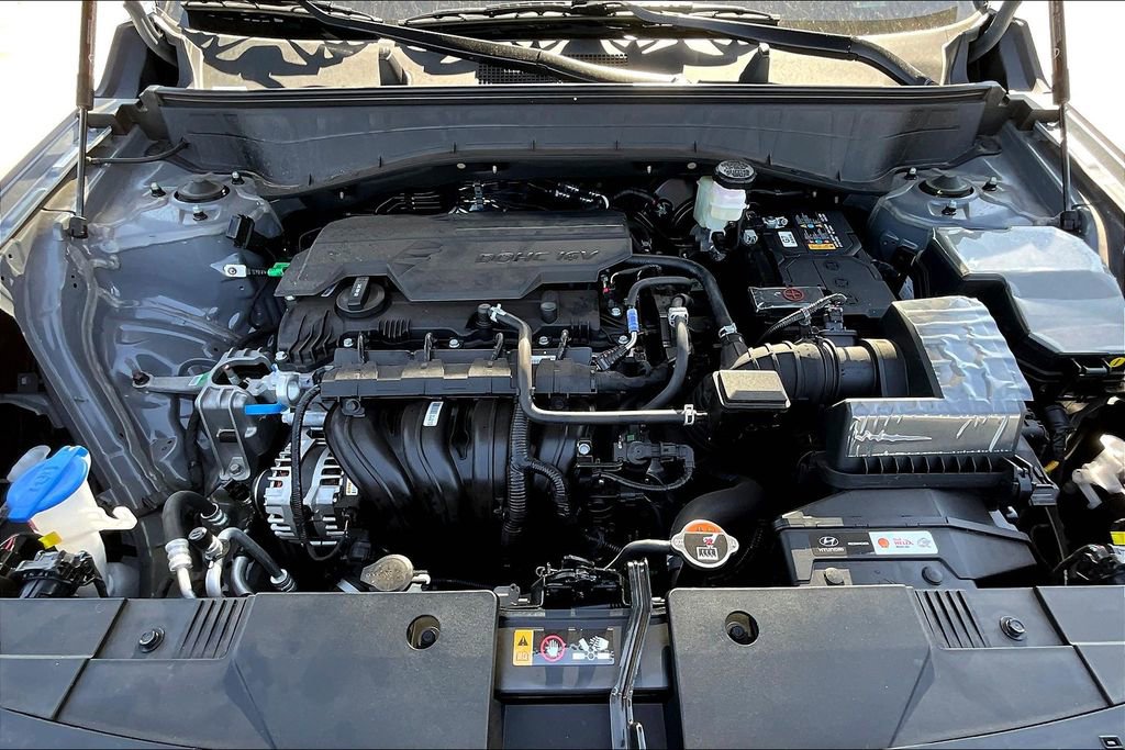 Used 2025 Hyundai Kona SE image 21