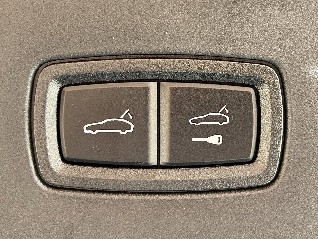 Certified 2025 Porsche Panamera 4S w/ Premium Package image 27