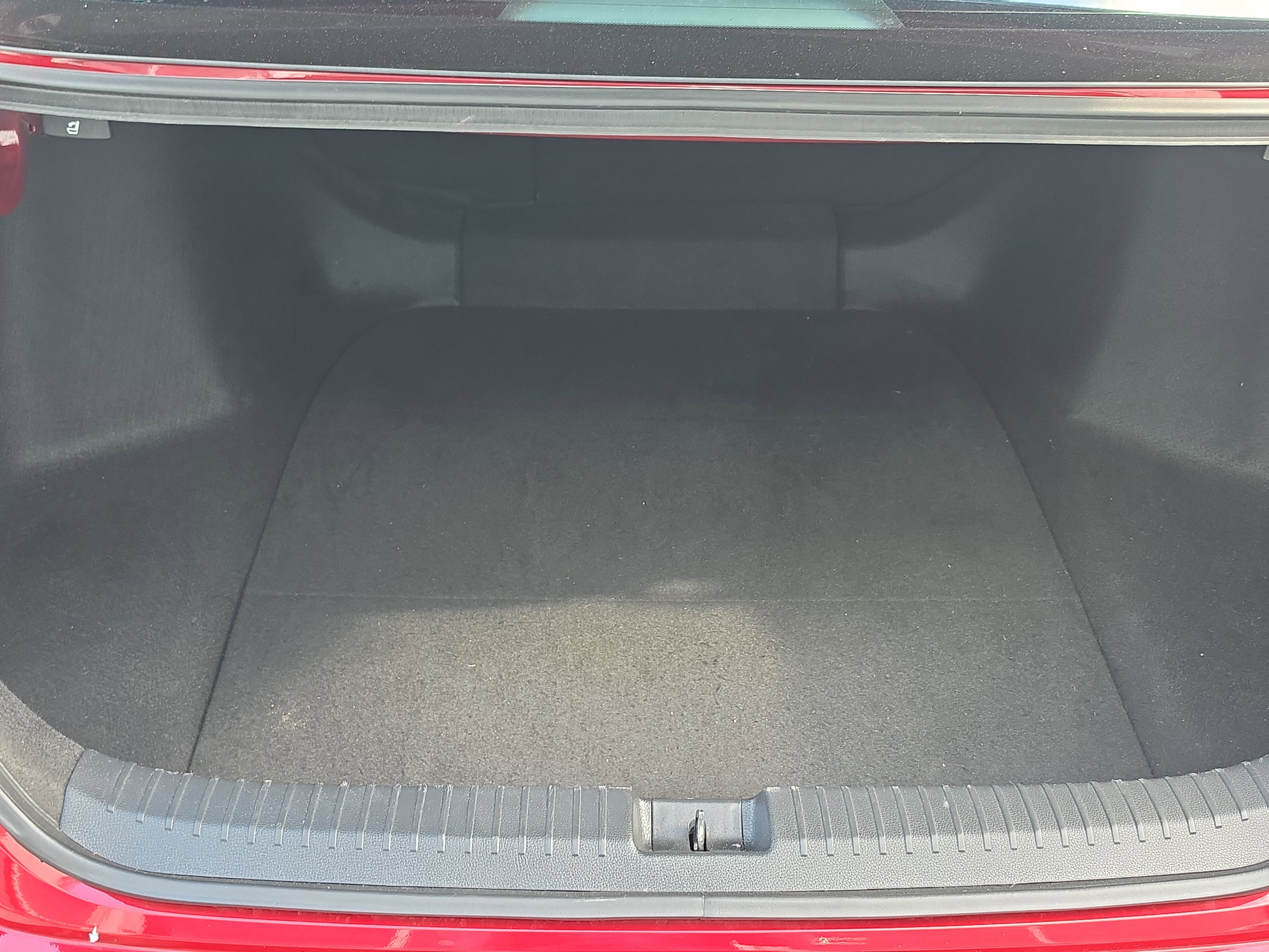 Certified 2025 Honda Accord SE image 6