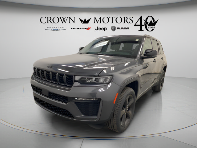Used 2026 Jeep Grand Cherokee Limited w/ Limited Altitude Package AWD/4WD image 3