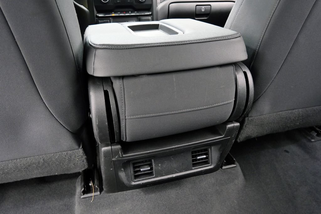 Used 2020 Chevrolet Silverado 1500 Custom w/ Custom Value Package AWD/4WD image 19